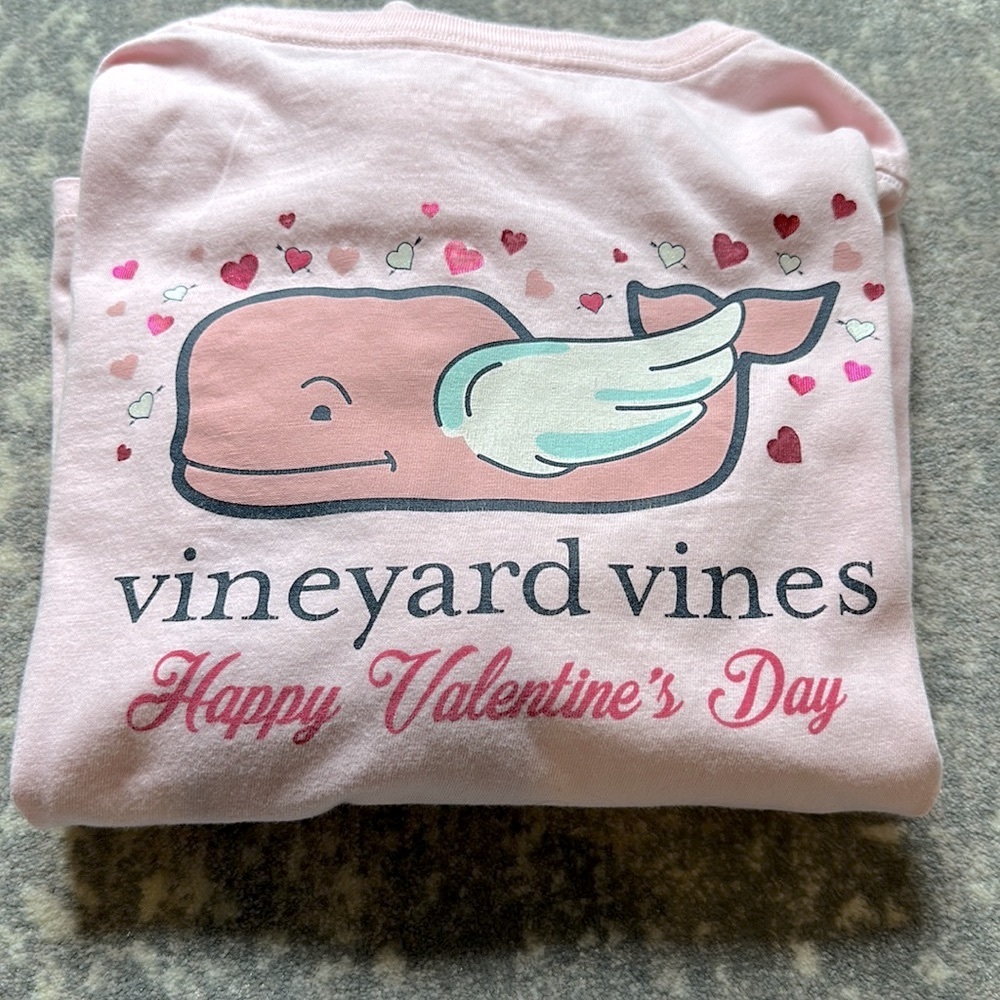 VINEYARD VINES LONG SLEEVE KIDS LIMITED EDITION VALENTINES T SHIR…